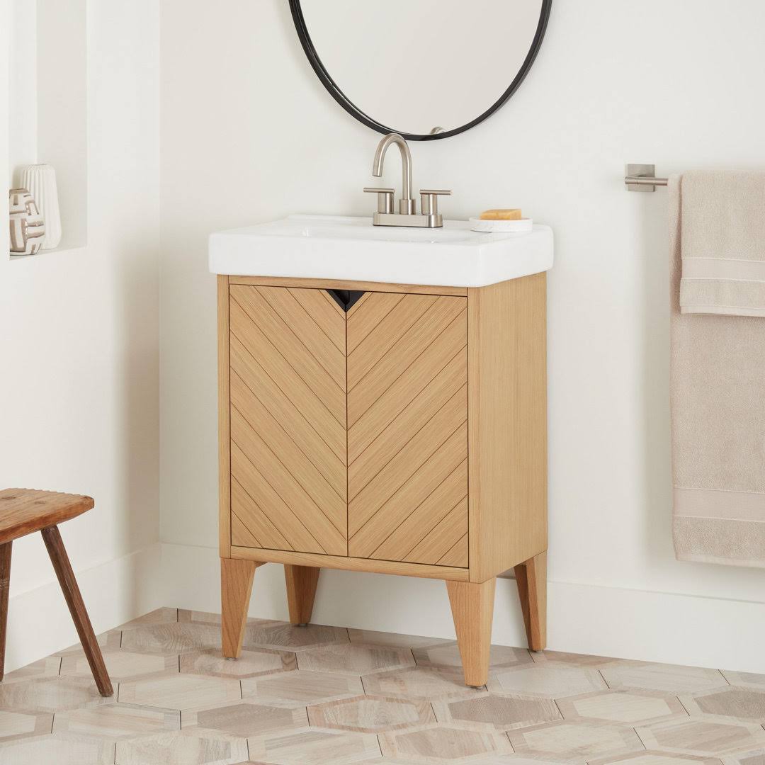 24 Fircrest Single Bathroom Vanity With Integral Sink Base Finish: Light Wood